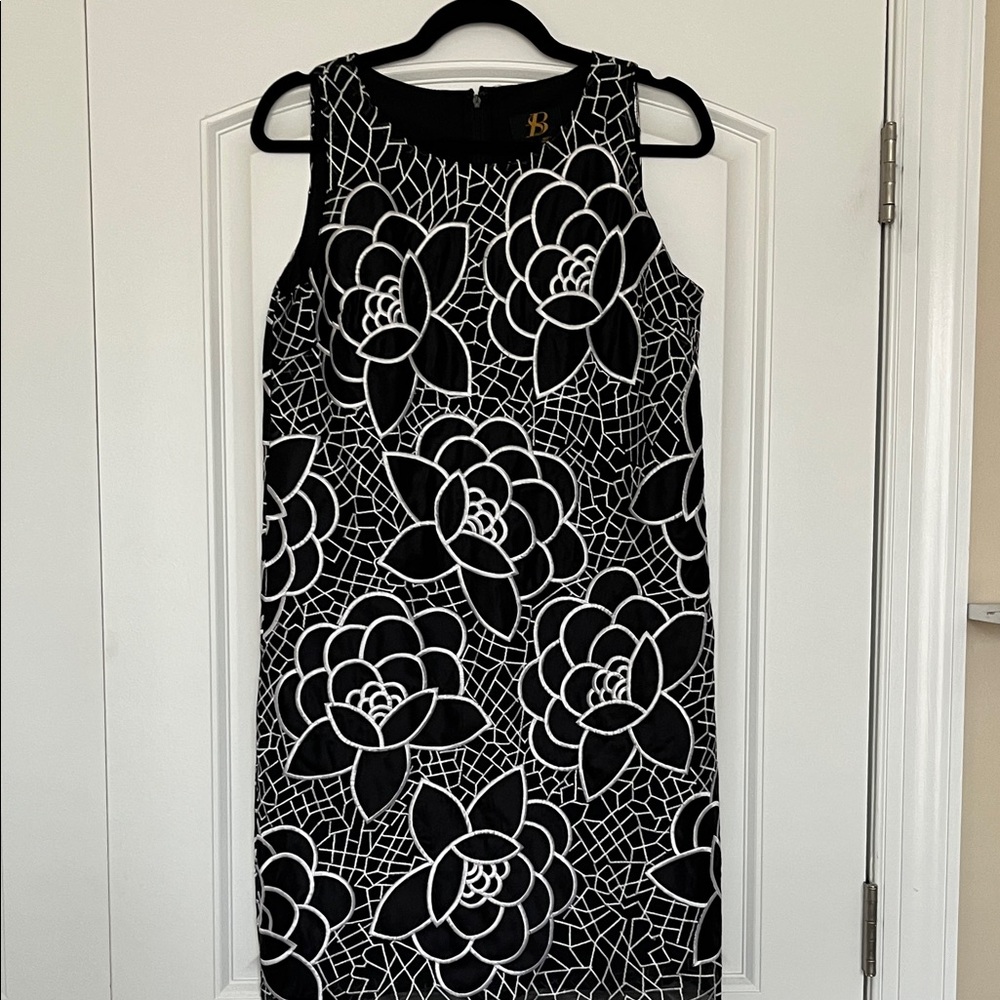 Anthropologie Black and White‎ Floral Dress Size 8